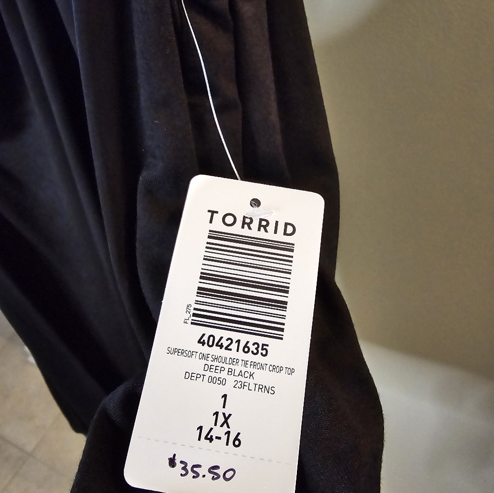 🆕️ Torrid One Shoulder Tank - Picture 5 of 8